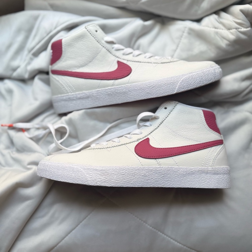 “Sweet beet” Nike SB High-tops